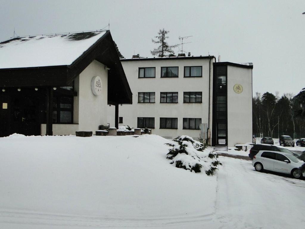 Hotel Astra Tuchlovice Eksteriør billede